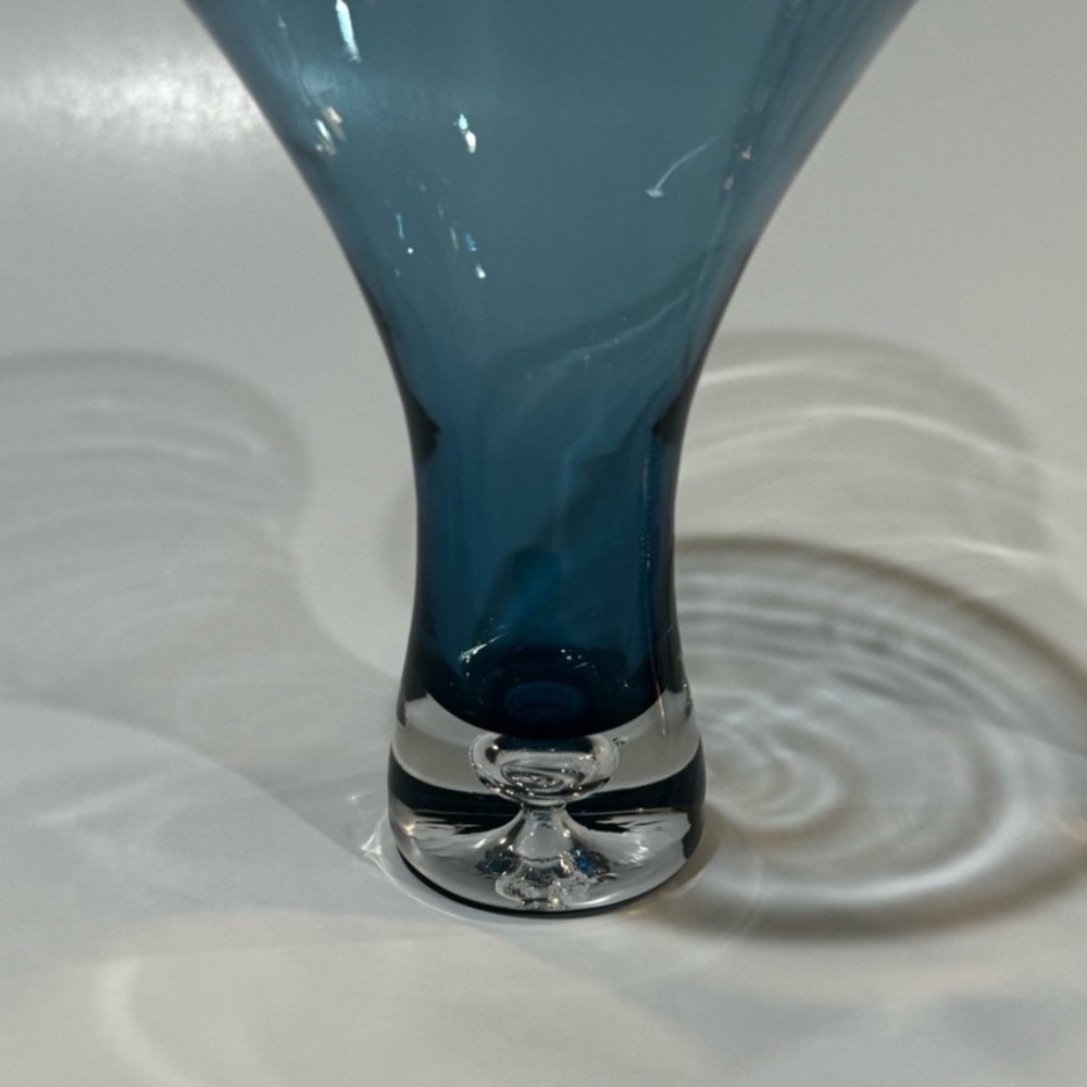 Gorgeous Art Land bubble glass retro martini Set of Four Colored Glass Vases - Picture 2 of 3